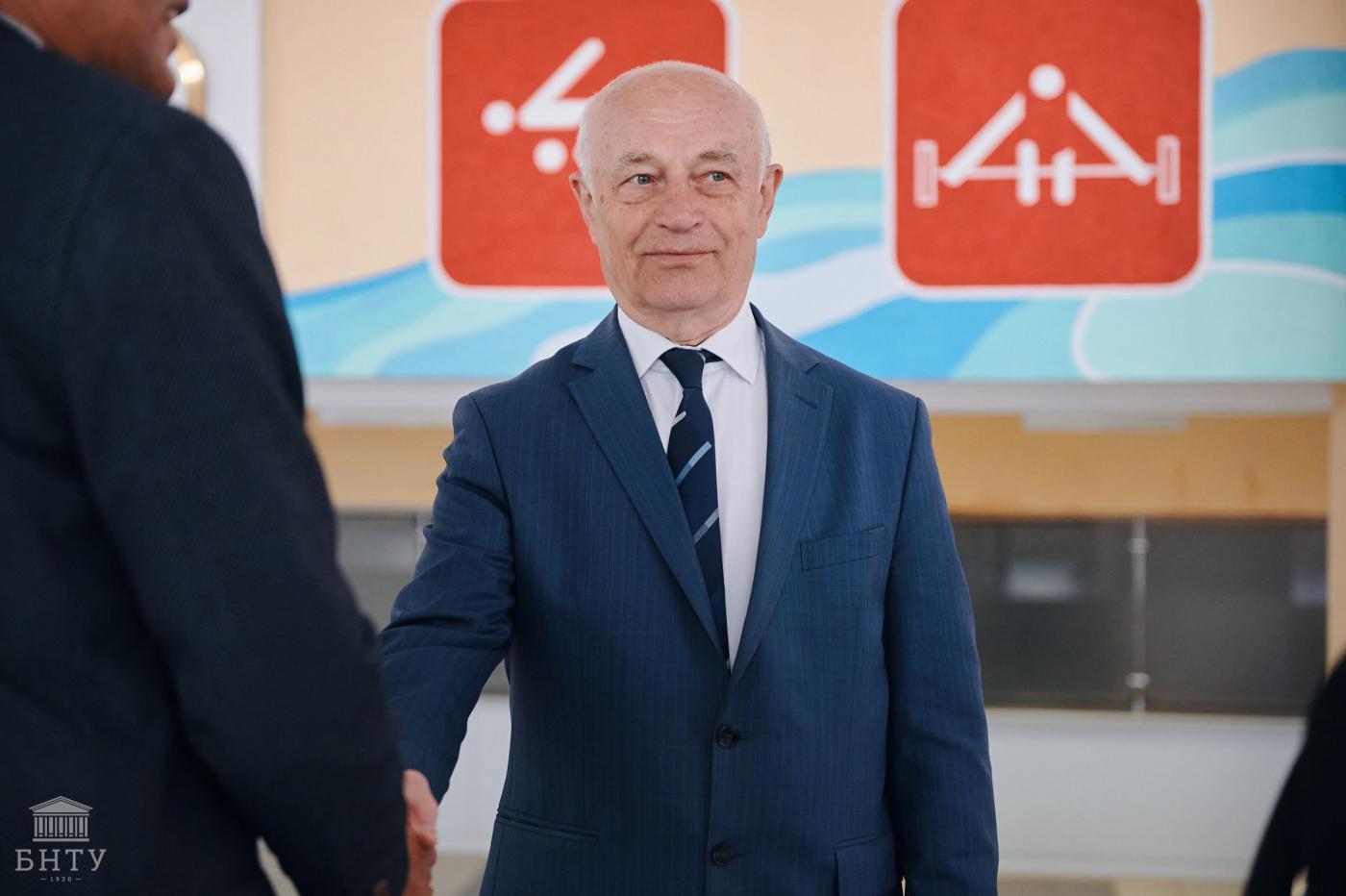 «Помочь молодым людям поверить в себя»: Иван Бельский о работе в сфере спорта и образования